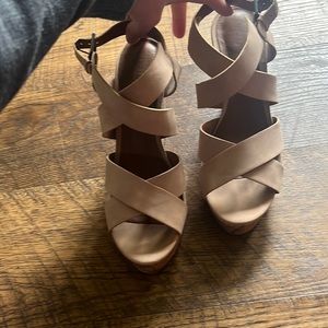 Nude wedges